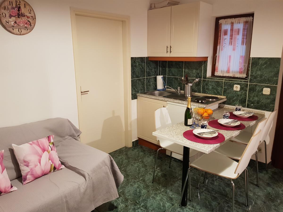 Apartmani Zoric โวดีเซ ภายนอก รูปภาพ